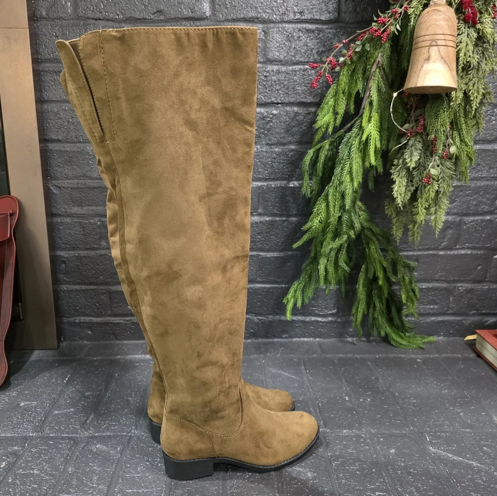 Forever 21 Over the Knee Boots, Women's Size 5.5